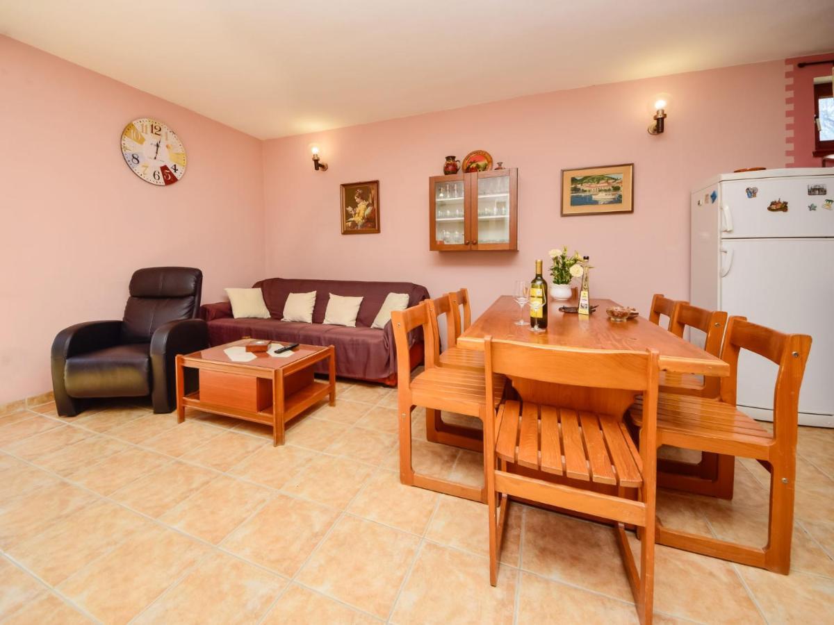 Holiday Home Lolita By Interhome Рачишче Экстерьер фото