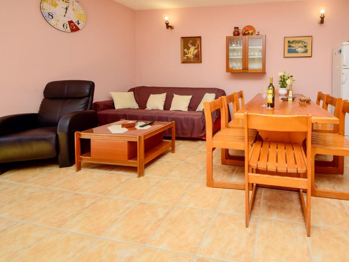 Holiday Home Lolita By Interhome Рачишче Экстерьер фото